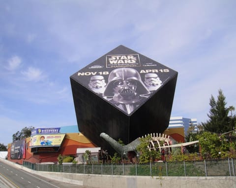 Nearby landmark, Off site, Day, Night, Property logo or sign, Neighbourhood, Logo/Certificate/Sign, Street view, Location