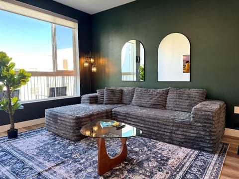 TV and multimedia, View (from property/room), Balcony/Terrace, Living room, Decorative detail, Seating area