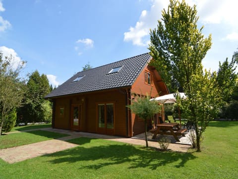 Wooden villa on the Veluwe Casa in Epe