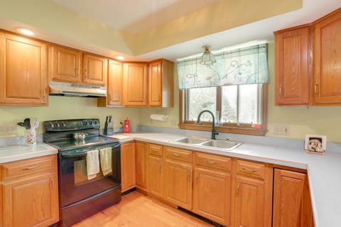 Home with Large Yard 8 Mi to Holiday Valley Resort House in Little Valley