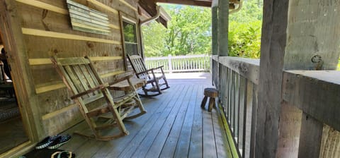 The Bigwitch Cabin Cabin in Cherokee