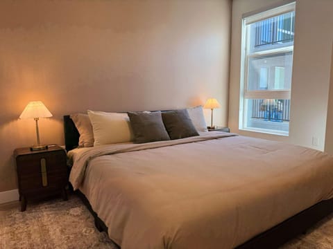 Bed, View (from property/room), Photo of the whole room, Bedroom