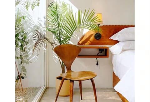 Seating area, Bedroom