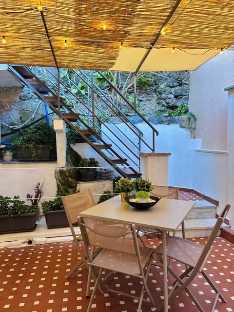 BluBay Apartment in Manarola