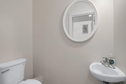 Hillsboro's Best at Your Doorstep with pool & gym Apartment in Hillsboro