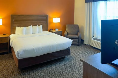 MainStay Suites Watford City - Event Center Hotel in Watford City