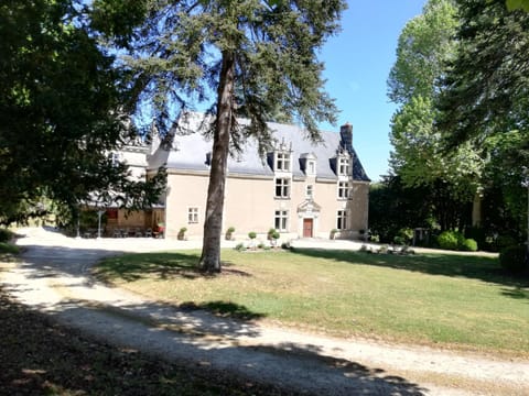 Manoir de la Touche Alojamiento y desayuno in Centre-Val de Loire