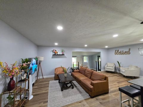 Hawkeye Lodge of Oakridge House in Oak Ridge