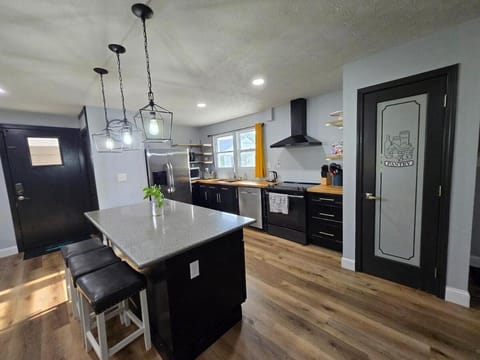 Hawkeye Lodge of Oakridge House in Oak Ridge