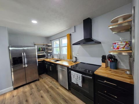 Hawkeye Lodge of Oakridge House in Oak Ridge