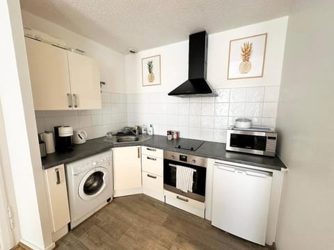 Quiet and cozy - Near transport - Studio in Gex Apartment in Gex