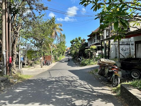 SESEH Guesthouse I CoWorking I Pool I Apartment 1 Apartment in North Kuta