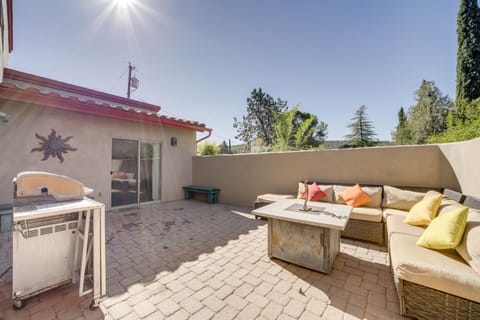 Thunder Mtn Views Walkable Home in West Sedona! House in Sedona