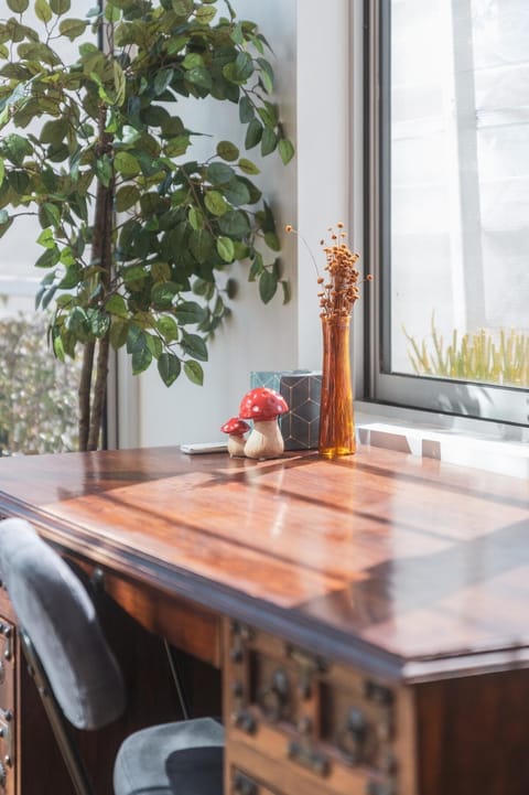 Industrial&Stylish 3 bedroom 3 bathrooms Home With Views and Hot tub House in Eagle Rock