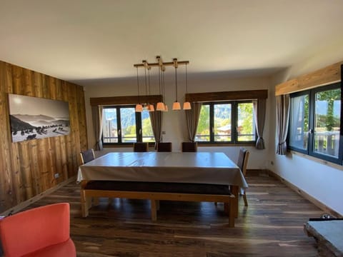 Duplex élégant au cœur de Crest-Voland avec parking et grande terrasse - FR-1-733-176 Apartment in Notre-Dame-de-Bellecombe