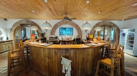 Restaurant/places to eat, Lobby or reception