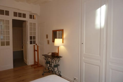 Une Chambre Dans L'atelier De R Bed and Breakfast in Rouen