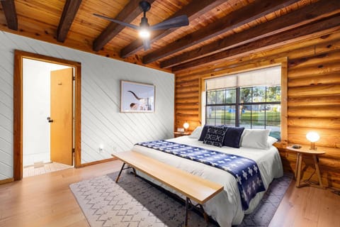 Fire Pit, Game Room, Heated Pool, Mini Golf Apartment in Rio Grande