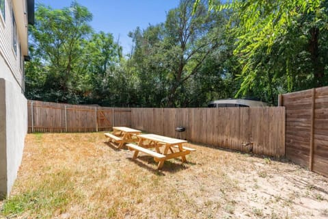 Stylish Austin Stay - Spacious Design - Lux Home House in Austin