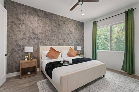 Stylish Austin Stay - Spacious Design - Lux Home House in Austin
