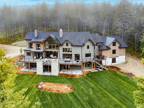 Great Northern Mountain Escape House in Whitefish