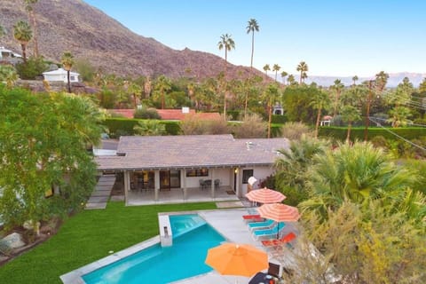 Property building, Garden view, Mountain view, Swimming pool