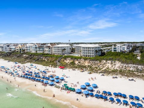 Nearby landmark, Day, Natural landscape, Beach, City view, Pool view, Sea view, Swimming pool, sunbed