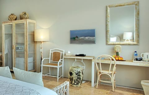 TV and multimedia, Seating area, On site