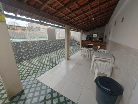 Piscina e mar Vacation rental in Angra dos Reis