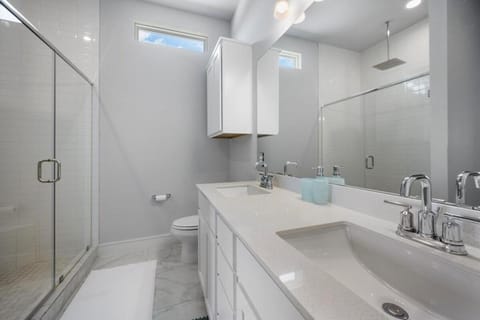 Lone Star Oasis House in Round Rock