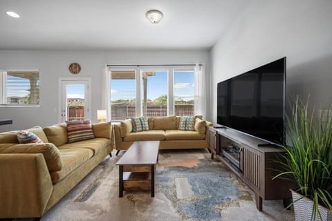 Lone Star Oasis House in Round Rock