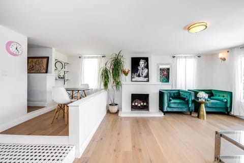 Beautiful apartment with stunning view Apartment in Eagle Rock