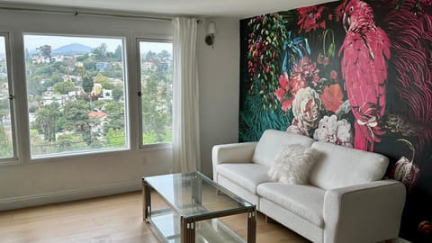 Beautiful apartment with stunning view Apartment in Eagle Rock