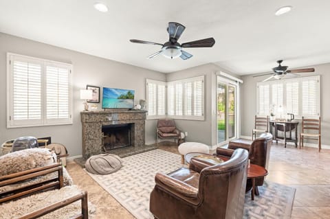 Near ONT Spacious Designer-Style Family Retreat House in Rancho Cucamonga