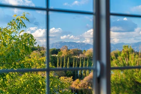 Cozy Comfort LA House with Stunning Scenic Views House in Monterey Park