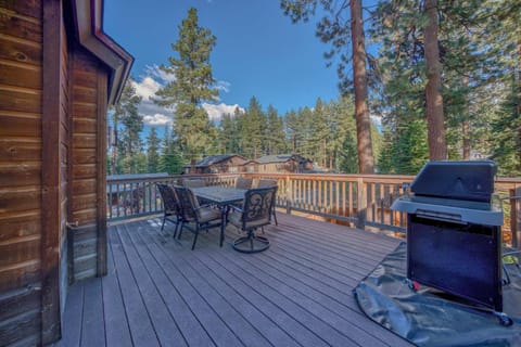 Tahoe Island Retreat Hot Tub & Game Room House in South Lake Tahoe