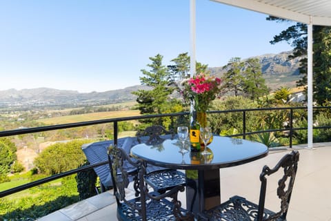 Constantia Vista Guest House Bed and Breakfast in Cape Town