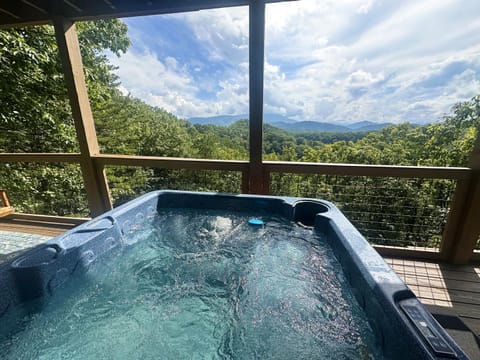 Hot Tub, Mountain view