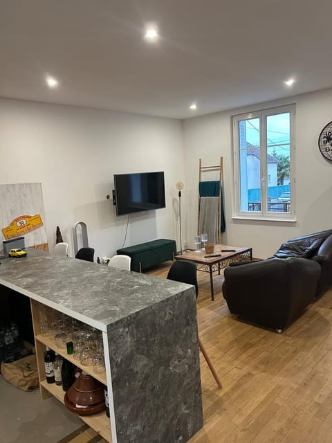 1930 house in La Marbellière, 2 bedrooms House in Joué-lès-Tours