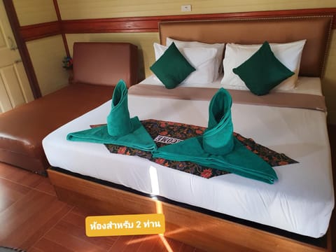 The Royal Bamboo Lodges - SHA Certified Nature lodge in Khlong Sok