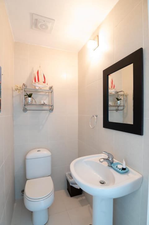 Toilet, Bathroom