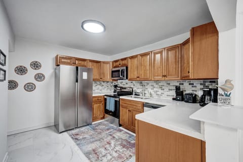 Charming 3 bedroom getaway house in Hollywood Apartment in Hollywood