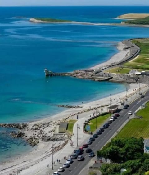 Kathleen's Apartment includes Car Parking Apartment in Galway