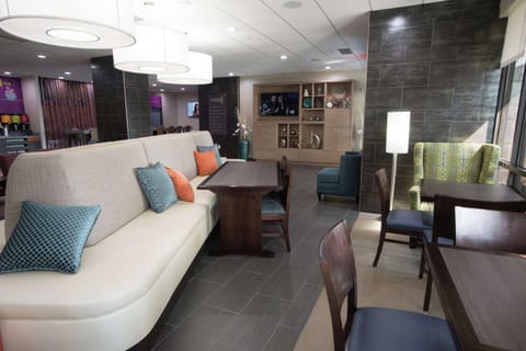 Home2 Suites by Hilton Tulsa Hills Hotel in Tulsa