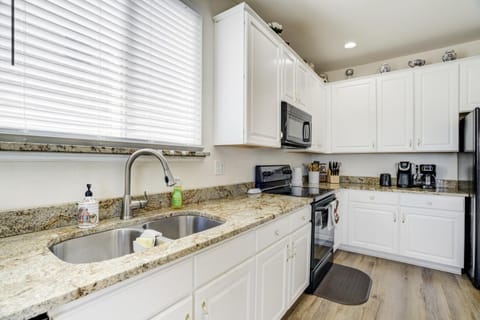 The Cozy Oak - 4BR Family Home House in Colorado