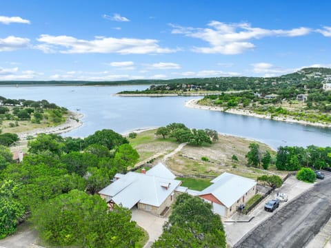 Bird's eye view, Lake view