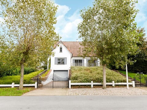 Property building, Summer
