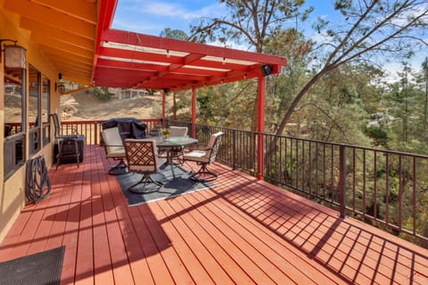 Naci Lakeview Retreat House in Lake Nacimiento