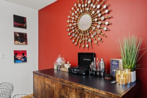 Decorative detail, Entertainment, minibar