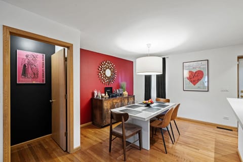 Decorative detail, Seating area